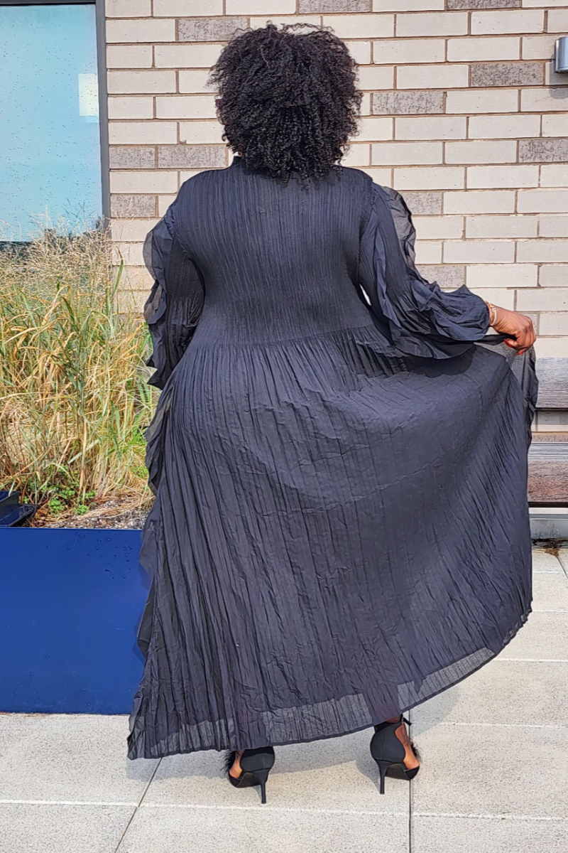 ELEGANCE FLOWY DRESS /BLACK (PRE-ORDER ONLY WILL BE SHIPPED UNTIL NOV 3)