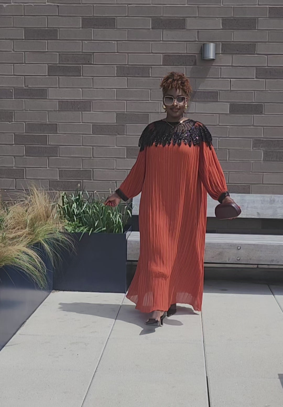 RADIANCE  BLACK/CARAMEL